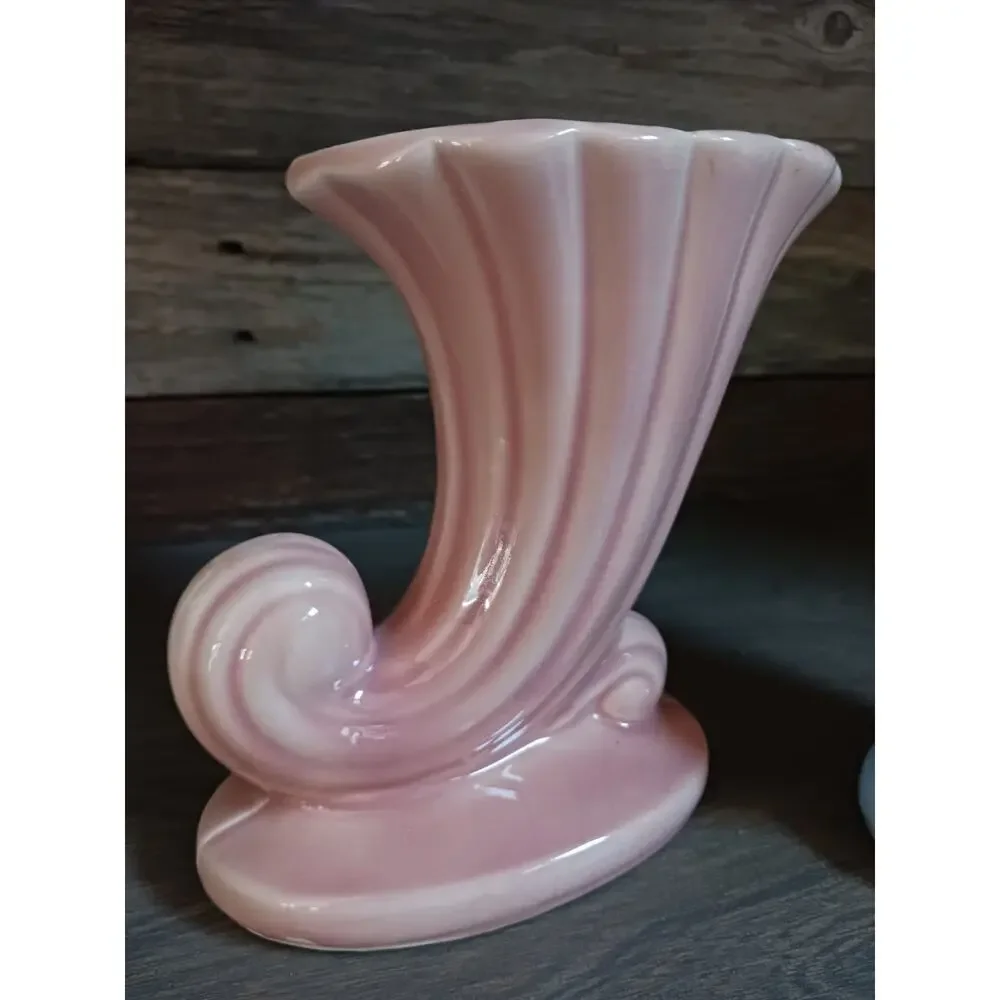 Vtg Art Deco USA Pottery Blue Pink Horn of Plenty Cornucopia